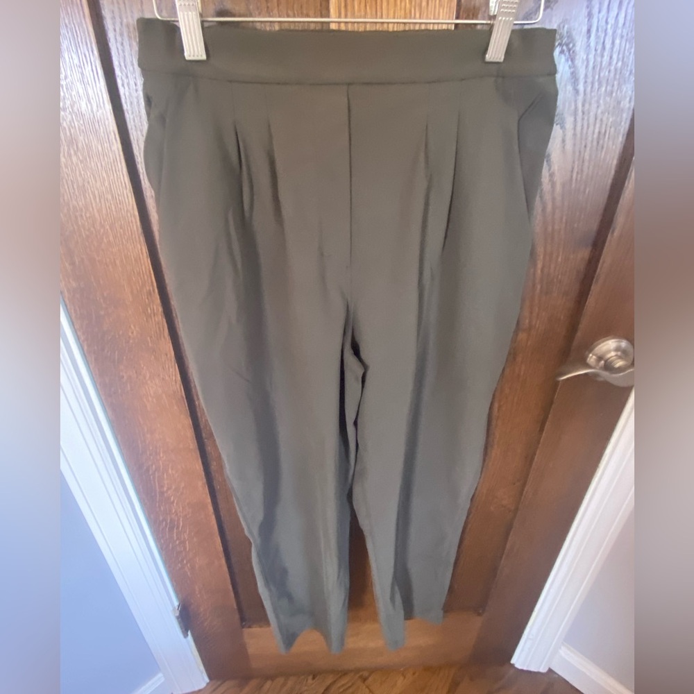 Lululemon dry fit trouser pant